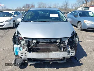 2011 Toyota Prius I with VIN JTDKN3DU0B0319068, listed as a IAAI auction lot 41972833 with 198,761 mi miles. Bid and sale history available at carsss.com. Image 13.