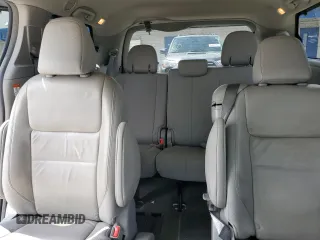 2018 Toyota Sienna XLE Auto Access Seat с VIN 5TDYZ3DC8JS925025, выставлен на аукционе Copart как лот 55523195 с пробегом 191 675 миль миль и Чистый • Clean title. История ставок и продаж доступна на DreamBid. Изображение 10.