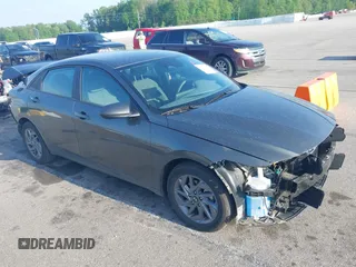 2024 Hyundai Elantra SEL z VIN KMHLM4DG4RU785057, wystawiony jako IAAI lot #42174005 z przebiegiem 12 764 mil mil oraz . Historia ofert i sprzedaży dostępna na DreamBid. Obrazek 1.