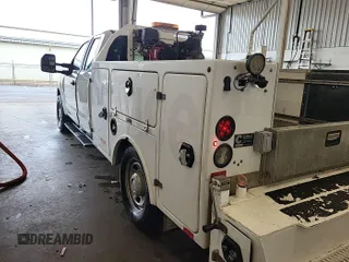 2019 Ford F-350 XL z VIN 1FD7X3A68KEG78527, wystawiony jako IAAI lot #42726904 z przebiegiem 145 652 mil mil oraz . Historia ofert i sprzedaży dostępna na DreamBid. Obrazek 21.