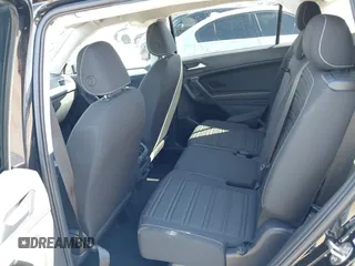 2024 Volkswagen Tiguan S z VIN 3VVRB7AX1RM136302, wystawiony jako IAAI lot #41966586 z przebiegiem 5455 mil mil oraz . Historia ofert i sprzedaży dostępna na DreamBid. Obrazek 8.