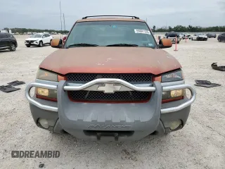 2002 Chevrolet Avalanche z VIN 3GNEC13T12G219144, wystawiony jako Copart lot #55091125 z przebiegiem 267 181 mil mil oraz Czysty tytuł • Clean title. Historia ofert i sprzedaży dostępna na DreamBid. Obrazek 5.