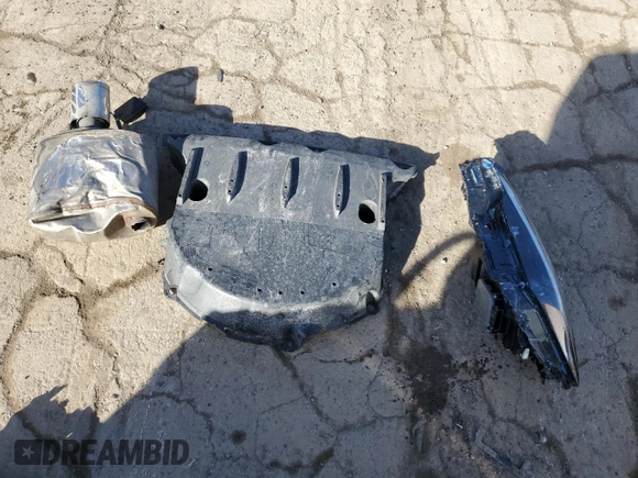 2023 Lexus IS 350 F Sport с VIN JTHGZ1E26P5031088, выставлен на аукционе Copart как лот 85846244 с пробегом 10 758 миль миль и Списание • Salvage title. История ставок и продаж доступна на DreamBid. Изображение 12.