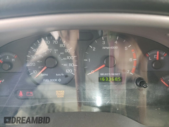 2003 Ford Mustang Deluxe z VIN 1FAFP44483F400695, wystawiony jako Copart lot #53449245 z przebiegiem 163 368 mil mil oraz Szkoda całkowita • Salvage title. Historia ofert i sprzedaży dostępna na DreamBid. Obrazek 9.