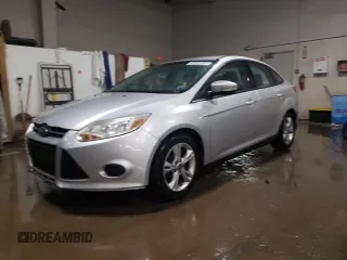 2014 Ford Focus SE with VIN 1FADP3F20EL164495, listed as a Copart auction lot 48121345 with 125,193 mi miles and Salvage Title. Bid and sale history available at carsss.com. Image 1.