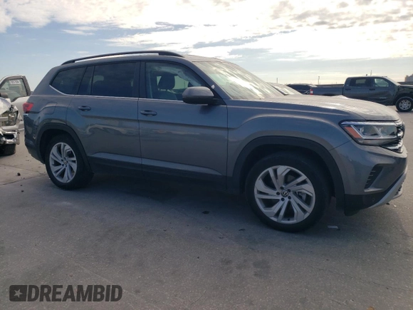 2022 Volkswagen Atlas SE with VIN 1V2WR2CA3NC559224, listed as a Copart auction lot 76897664 with 31,207 mi miles and Salvage title. Bid and sale history available at DreamBid. Image 4.