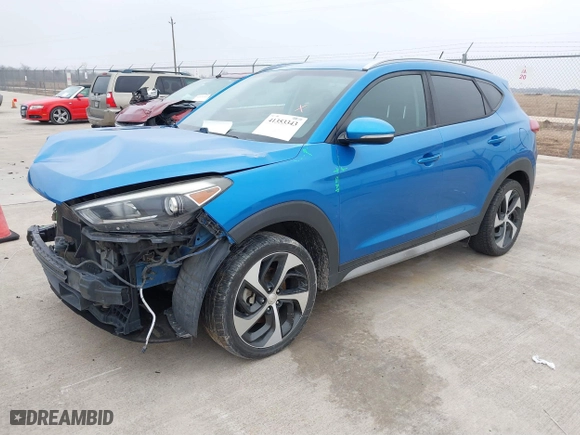 2017 Hyundai Tucson Value with VIN KM8J33A20HU474754, listed as a IAAI auction lot 41353343 with 152,897 mi miles. Bid and sale history available at carsss.com. Image 18.
