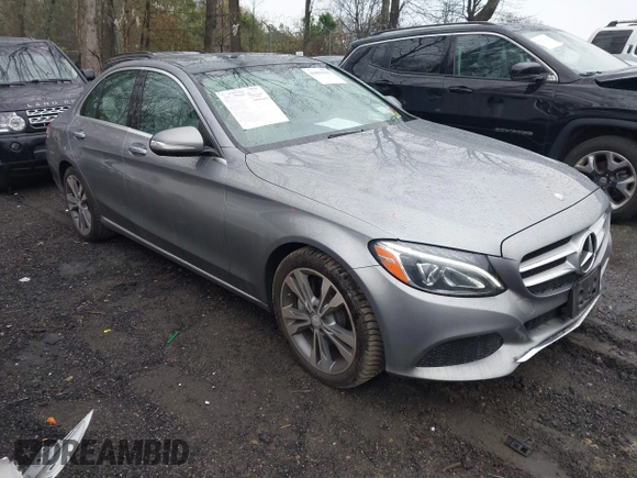 2015 Mercedes-Benz C-Class C 300 Luxury with VIN 55SWF4KB4FU020761, listed as a IAAI auction lot 41859583 with 112,885 mi miles. Bid and sale history available at carsss.com. Image 1.