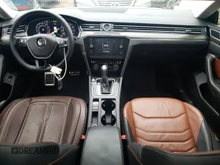 2019 Volkswagen Arteon z VIN WVWDR7AN3KE026821, wystawiony jako Copart lot #72192103 z przebiegiem 45 229 mil mil oraz . Historia ofert i sprzedaży dostępna na DreamBid. Obrazek 8.