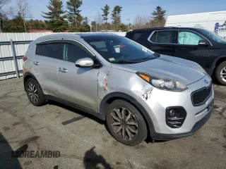 2017 Kia Sportage EX z VIN KNDPN3AC9H7032328, wystawiony jako Copart lot #47433485 z przebiegiem 140 336 mil mil oraz Nie do naprawy • Non repairable. Historia ofert i sprzedaży dostępna na DreamBid. Obrazek 4.
