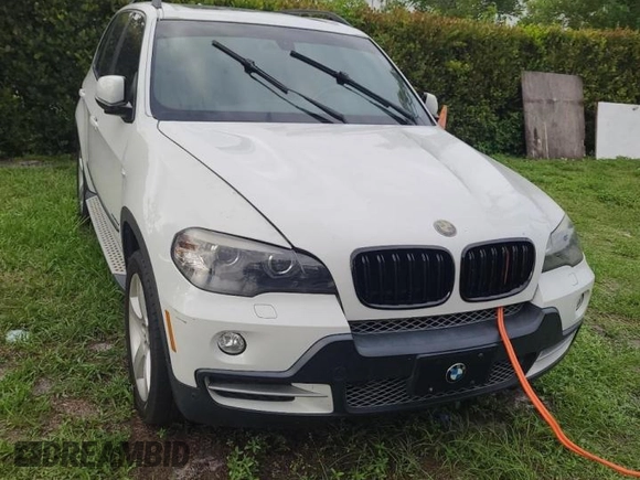 2009 BMW X5 35d z VIN 5UXFF035X9LJ98032, wystawiony jako Copart lot #60169065 z przebiegiem 228 704 mil mil oraz Czysty tytuł • Clean title. Historia ofert i sprzedaży dostępna na DreamBid. Obrazek 1.