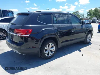 2018 Volkswagen Atlas S z VIN 1V2AP2CA7JC580281, wystawiony jako IAAI lot #42024745 z przebiegiem 48 653 mil mil oraz . Historia ofert i sprzedaży dostępna na DreamBid. Obrazek 4.