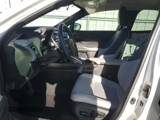 2021 Lexus UX 250h z VIN JTHP9JBH4M2038336, wystawiony jako Copart lot #49616235 z przebiegiem 20 939 mil mil oraz Szkoda całkowita • Salvage title. Historia ofert i sprzedaży dostępna na DreamBid. Obrazek 7.