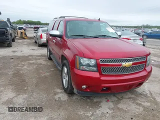 2012 Chevrolet Suburban LT z VIN 1GNSCJE01CR206854, wystawiony jako IAAI lot #41951549 z przebiegiem 172 546 mil mil oraz . Historia ofert i sprzedaży dostępna na DreamBid. Obrazek 1.