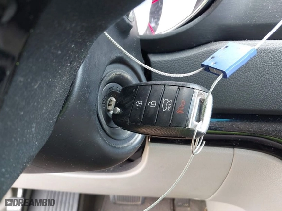 2019 Kia Sedona L with VIN KNDMA5C13K6508978, listed as a IAAI auction lot 41724113 with 61,795 mi miles. Bid and sale history available at carsss.com. Image 11.