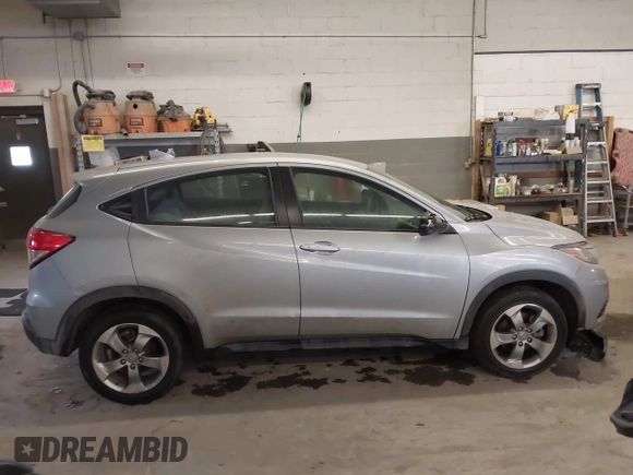 2021 Honda HR-V LX with VIN 3CZRU6H33MM746713, listed as a IAAI auction lot 41973303 with 56,476 mi miles. Bid and sale history available at carsss.com. Image 14.