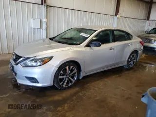 2016 Nissan Altima S z VIN 1N4AL3AP0GC184167, wystawiony jako Copart lot #57074735 z przebiegiem 104 672 mil mil oraz Szkoda całkowita • Salvage title. Historia ofert i sprzedaży dostępna na DreamBid. Obrazek 1.