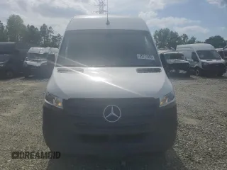 2022 Mercedes-Benz Sprinter Cargo with VIN W1Y40CHY1NT113681, listed as a Copart auction lot 53908755 with 64,231 mi miles and Salvage Title. Bid and sale history available at carsss.com. Image 5.
