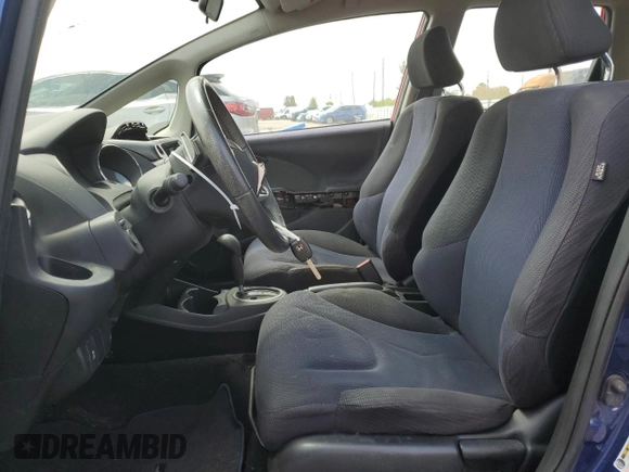 2013 Honda Fit Sport с VIN JHMGE8H59DC042880, выставлен на аукционе Copart как лот 53024405 с пробегом 102 662 миль миль и Списание • Salvage title. История ставок и продаж доступна на DreamBid. Изображение 7.