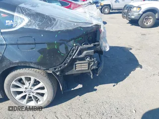 2018 Ford Fusion Energi SE with VIN 3FA6P0PU8JR152890, listed as a IAAI auction lot 41682965 with 84,890 mi miles. Bid and sale history available at carsss.com. Image 6.