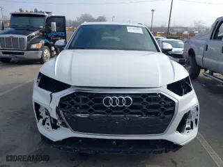 2024 Audi Q5 S line Premium with VIN WA1GAAFY0R2070950, listed as a IAAI auction lot 41118186 with 3,248 mi miles. Bid and sale history available at carsss.com. Image 12.