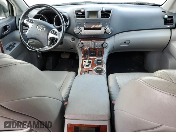 2011 Toyota Highlander Limited с VIN 5TDDK3EH9BS066915, выставлен на аукционе Copart как лот 55196985 с пробегом 210 749 миль миль и Списание • Salvage title. История ставок и продаж доступна на DreamBid. Изображение 8.