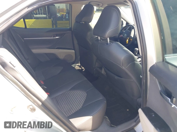 2019 Toyota Camry LE z VIN 4T1B11HK6KU741715, wystawiony jako IAAI lot #42392445 z przebiegiem 138 201 mil mil oraz . Historia ofert i sprzedaży dostępna na DreamBid. Obrazek 8.