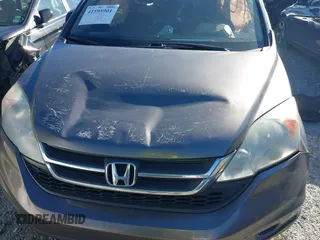 2011 Honda CR-V SE with VIN 5J6RE4H48BL102584, listed as a IAAI auction lot 41595901 with 270,046 mi miles. Bid and sale history available at carsss.com. Image 6.
