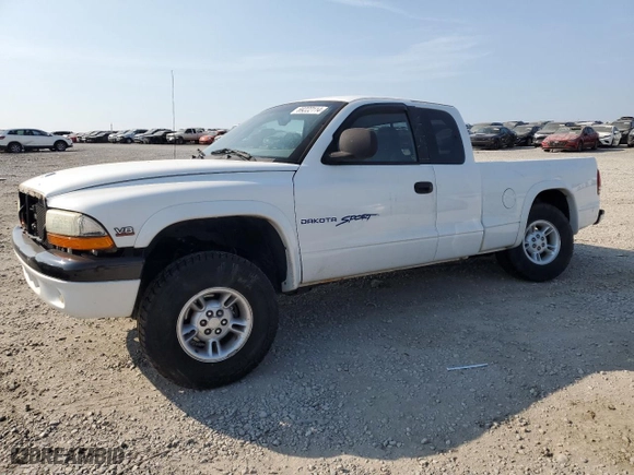 2000 Dodge Dakota Sport with VIN 1B7GG22N0YS547574, listed as a Copart auction lot 69222114 with 175,072 mi miles and Salvage Title. Bid and sale history available at carsss.com. Image 1.