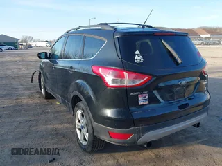 2013 Ford Escape SE with VIN 1FMCU0G94DUB53061, listed as a IAAI auction lot 41781462 with 220,915 mi miles. Bid and sale history available at carsss.com. Image 3.