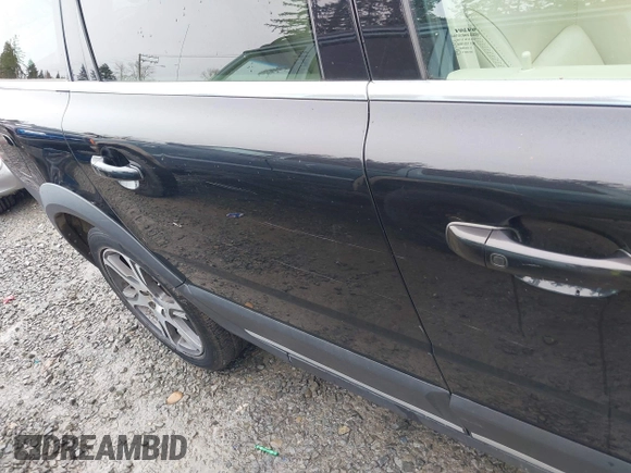 2012 Volvo XC70 T6 with VIN YV4902BZ9C1142969, listed as a IAAI auction lot 41750918 with 124,322 mi miles and . Bid and sale history available at DreamBid. Image 6.