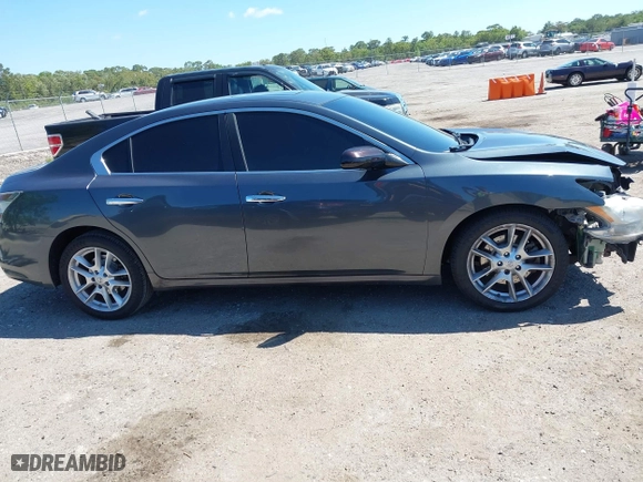 2013 Nissan Maxima 3.5 S with VIN 1N4AA5APXDC806397, listed as a IAAI auction lot 42044981 with 135,969 mi miles. Bid and sale history available at carsss.com. Image 13.