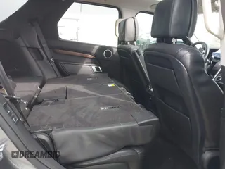2018 Land Rover Discovery HSE Luxury z VIN SALRT2RV4JA053202, wystawiony jako IAAI lot #41371467 z przebiegiem Nie podano mil oraz . Historia ofert i sprzedaży dostępna na DreamBid. Obrazek 8.