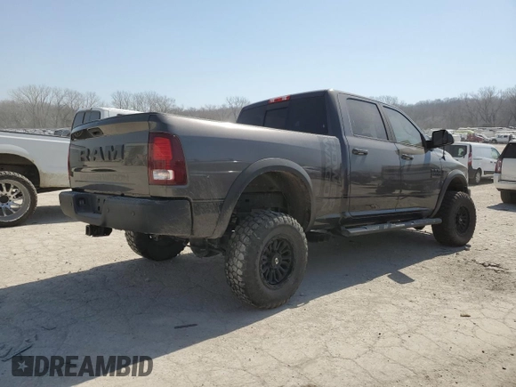 2018 Ram 2500 Power Wagon z VIN 3C6TR5EJ9JG101155, wystawiony jako Copart lot #48974785 z przebiegiem 78 006 mil mil oraz Szkoda całkowita • Salvage title. Historia ofert i sprzedaży dostępna na DreamBid. Obrazek 3.
