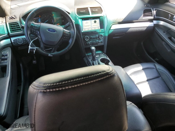 2017 Ford Explorer XLT with VIN 1FM5K7D82HGD11937, listed as a Copart auction lot 47123295 with 199,950 mi miles and Salvage Title. Bid and sale history available at carsss.com. Image 8.