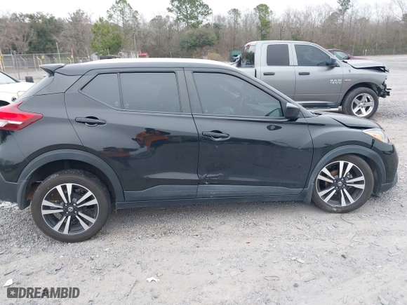 2018 Nissan Kicks SV with VIN 3N1CP5CU6JL540903, listed as a IAAI auction lot 41574975 with 84,793 mi miles. Bid and sale history available at carsss.com. Image 13.