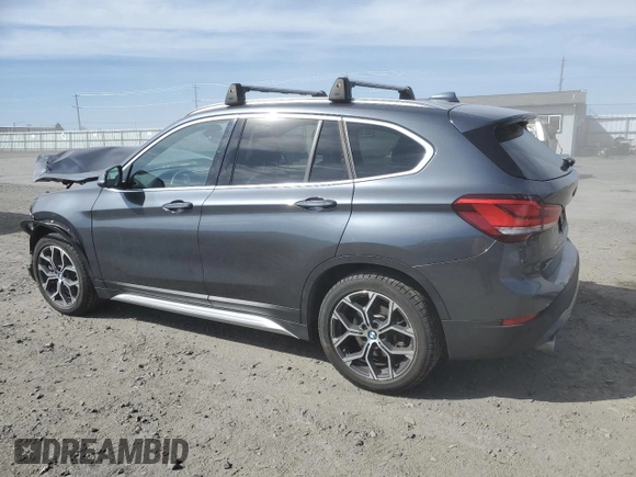 2021 BMW X1 xDrive28i with VIN WBXJG9C09M5U35384, listed as a Copart auction lot 53381575 with 46,736 mi miles and Salvage Title. Bid and sale history available at carsss.com. Image 2.