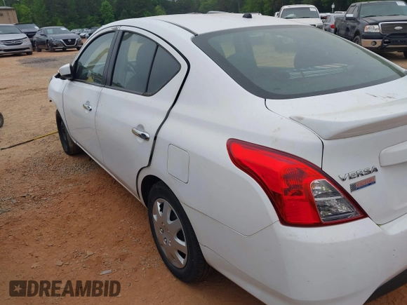 2019 Nissan Versa SV z VIN 3N1CN7AP9KL842119, wystawiony jako IAAI lot #42117192 z przebiegiem 102 475 mil mil oraz . Historia ofert i sprzedaży dostępna na DreamBid. Obrazek 6.
