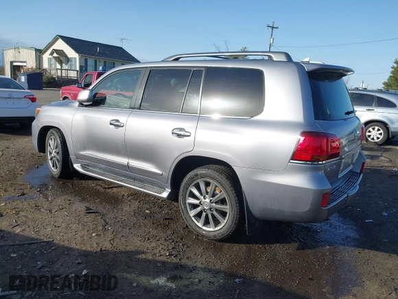 2009 Lexus LX 570 with VIN JTJHY00W894019219, listed as a IAAI auction lot 41744811 with Not Provided miles and . Bid and sale history available at carsss.com. Image 3.