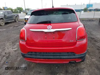 2016 FIAT 500X Easy z VIN ZFBCFYBT0GP363307, wystawiony jako IAAI lot #42358775 z przebiegiem 103 635 mil mil oraz . Historia ofert i sprzedaży dostępna na DreamBid. Obrazek 16.