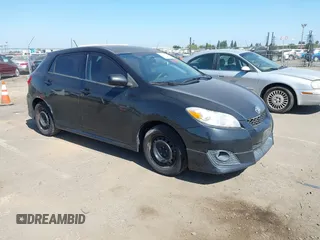 2010 Toyota Matrix z VIN 2T1KU4EE1AC295819, wystawiony jako IAAI lot #42489397 z przebiegiem 163 262 mil mil oraz . Historia ofert i sprzedaży dostępna na DreamBid. Obrazek 1.