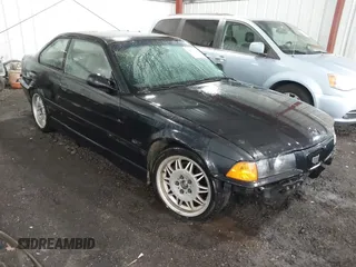 1995 BMW 3 Series M3 z VIN WBSBF9328SEH01718, wystawiony jako IAAI lot #42084380 z przebiegiem 246 907 mil mil oraz . Historia ofert i sprzedaży dostępna na DreamBid. Obrazek 1.