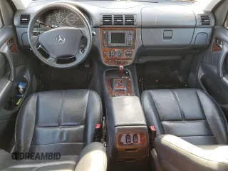 2001 Mercedes-Benz M 320/430/500 z VIN 4JGAB72E81A223281, wystawiony jako Copart lot #71578344 z przebiegiem 112 186 mil mil oraz Czysty tytuł • Clean title. Historia ofert i sprzedaży dostępna na DreamBid. Obrazek 8.
