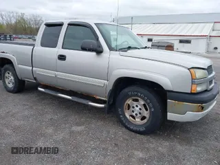 2004 Chevrolet Silverado 1500 Z71 with VIN 2GCEK19T541324428, listed as a IAAI auction lot 42082024 with 130,912 mi miles. Bid and sale history available at carsss.com. Image 1.