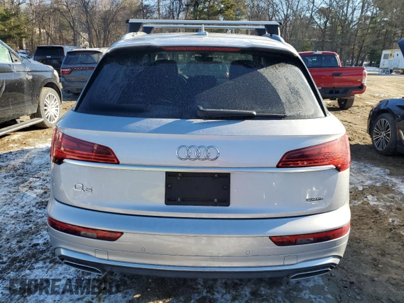 2024 Audi Q5 S line Premium Plus with VIN WA1EAAFY0R2030276, listed as a Copart auction lot 42703395 with 0 mi miles and Clean Title. Bid and sale history available at carsss.com. Image 6.