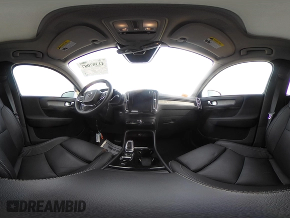 2024 Volvo XC40 Plus Bright Theme with VIN YV4L12UE2R2246722, listed as a IAAI auction lot 41307087 with 19,852 mi miles. Bid and sale history available at carsss.com. Image 19.