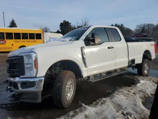 2024 Ford F-250 XL with VIN 1FT7X2BA3RED93049, listed as a Copart auction lot 45296475 with 16,457 mi miles and Clean title. Bid and sale history available at DreamBid. Image 1.