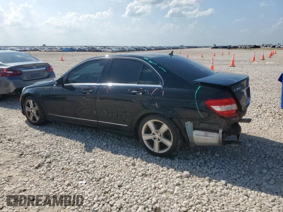 2011 Mercedes-Benz C 300 Sport z VIN WDDGF5EB6BR153278, wystawiony jako Copart lot #61150975 z przebiegiem 95 892 mil mil oraz Szkoda całkowita • Salvage title. Historia ofert i sprzedaży dostępna na DreamBid. Obrazek 2.