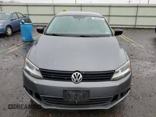 2011 Volkswagen Jetta Sedan S with VIN 3VW2K7AJ9BM308316, listed as a Copart auction lot 82038654 with 179,486 mi miles and Clean Title. Bid and sale history available at carsss.com. Image 5.