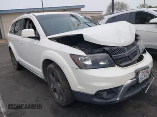 2017 Dodge Journey Crossroad Plus z VIN 3C4PDCGG1HT566478, wystawiony jako IAAI lot #42093451 z przebiegiem 72 398 mil mil oraz . Historia ofert i sprzedaży dostępna na DreamBid. Obrazek 1.